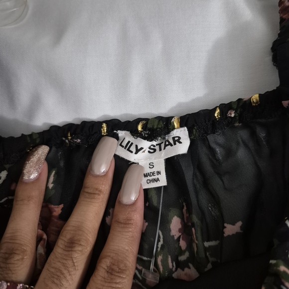 Lily Star Black Floral Square-Neck Cropped Top - Picture 4 of 6